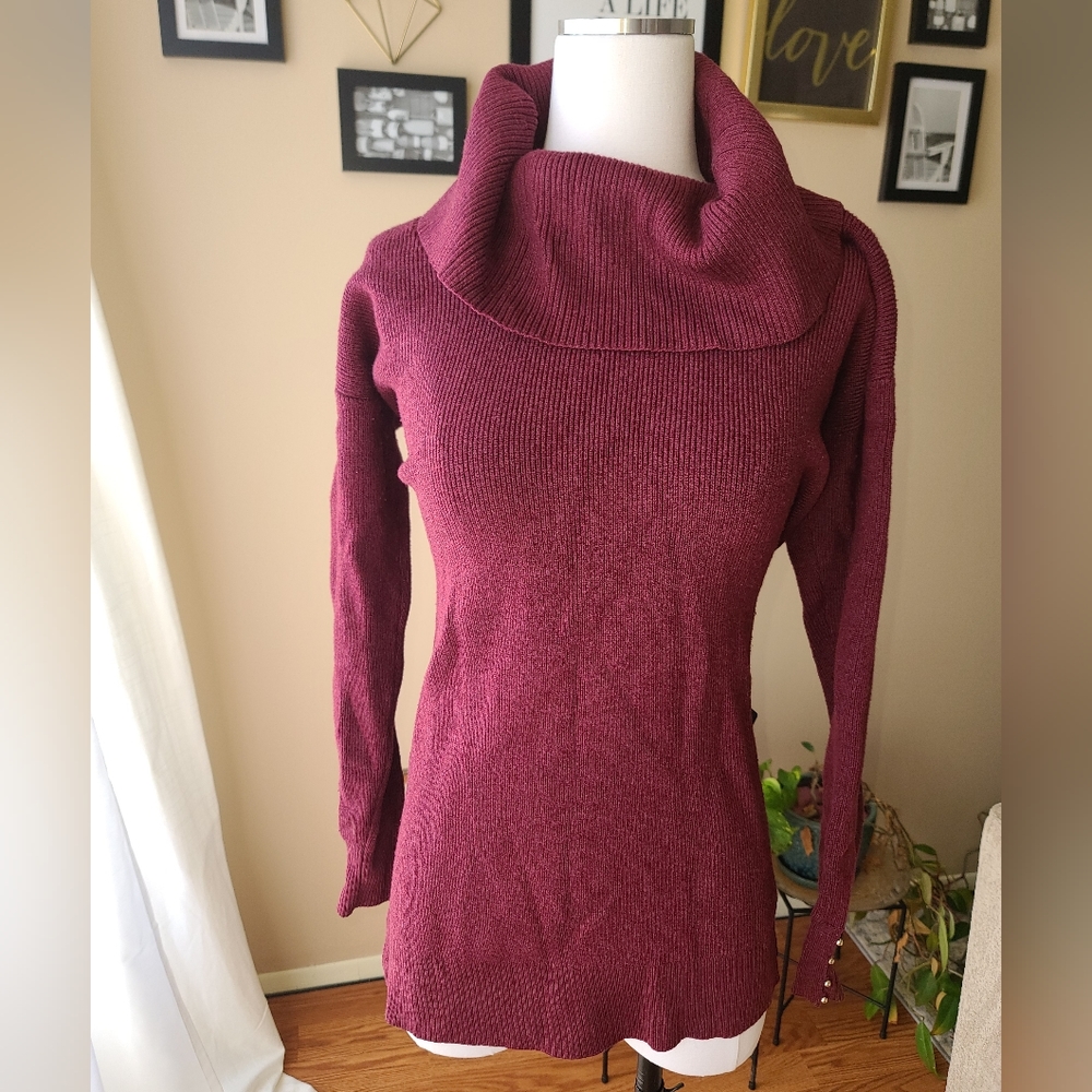 White House Black Market, Sz Large, Burgundy Sweater